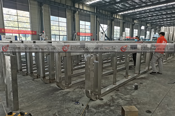 公交候車(chē)亭工廠(chǎng)哪家好？公交候車(chē)亭推薦