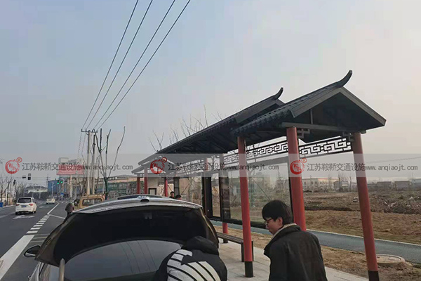 不同類(lèi)型候車(chē)亭站牌廣告的選擇技巧